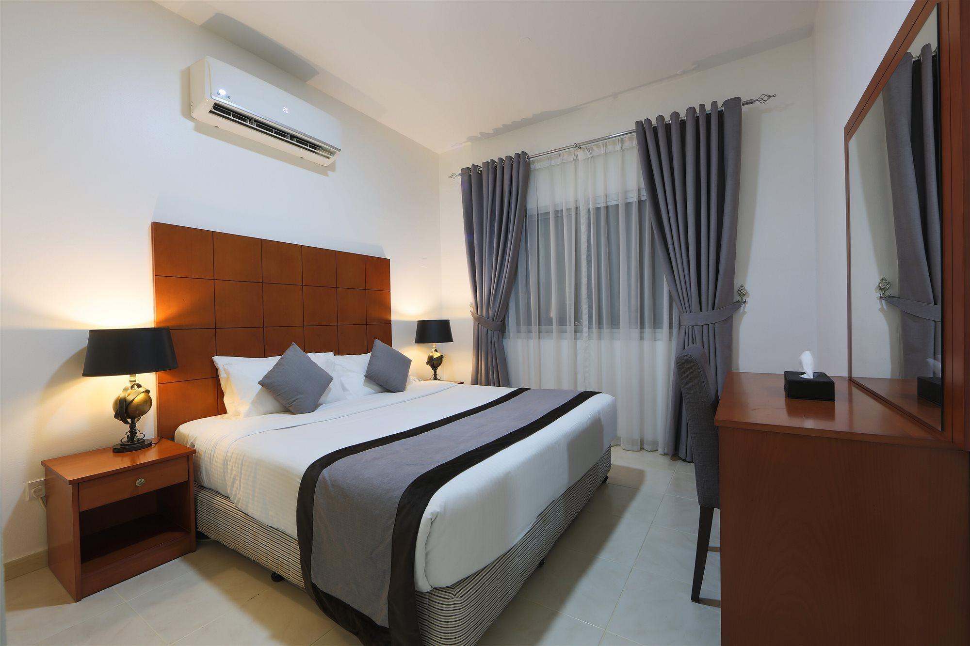 Nova Park Hotel Szardża Zewnętrze zdjęcie
