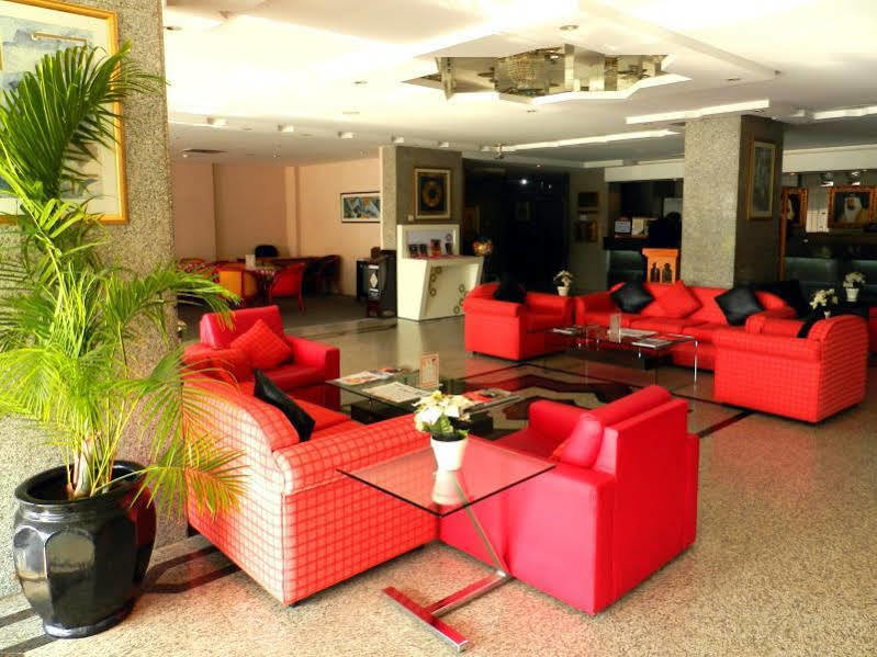 Nova Park Hotel Szardża Zewnętrze zdjęcie