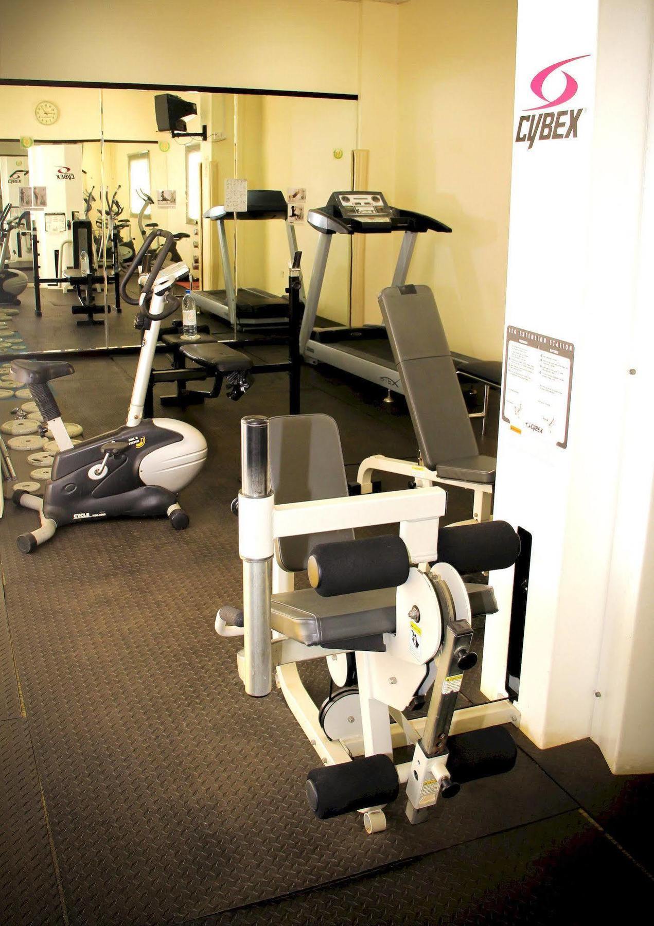 Nova Park Hotel Szardża Zewnętrze zdjęcie